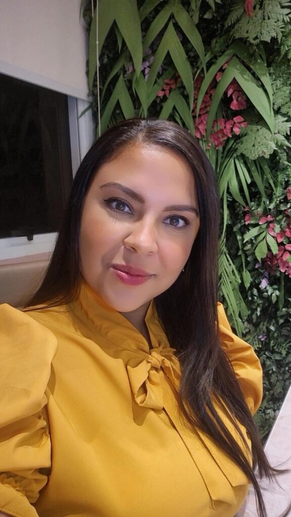 Dra. Camila Lacerda